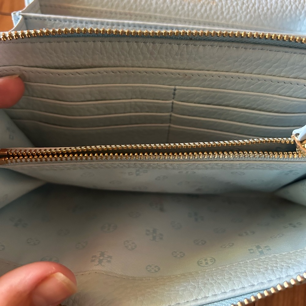 Tory Burch Marion Flat wallet cross body bag - Picture 6 of 12